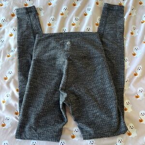 Authentic Lululemon high rise 28” Wunder Under align yoga leggings